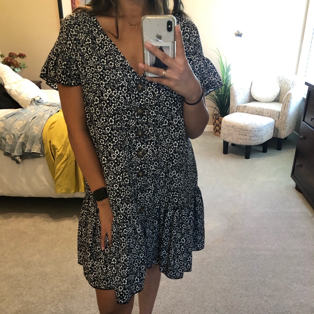 black and white floral dress
